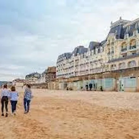 **studio Cabine Avec Terrasse, Jardin, A 500m De La Plage - Wifi Et Stationnement Inclus** - Fr-1-465-101 Lejlighed Cabourg